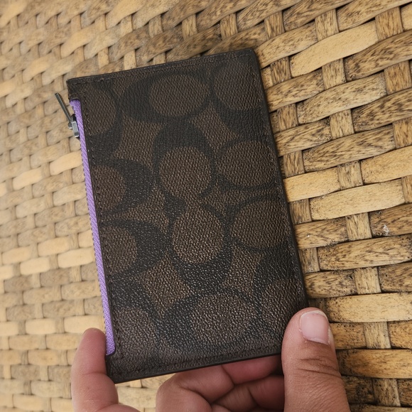 Sold Out!! Coach Signature Zip Card Case New Neon Collection - Picture 2 of 5